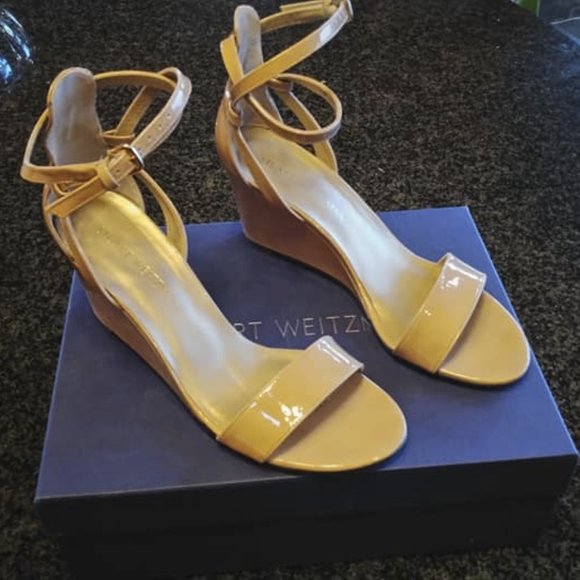 Stuart Weitzman Shoes - Stunning Stuart Weitzman Wedge Sandals (cream) - like new